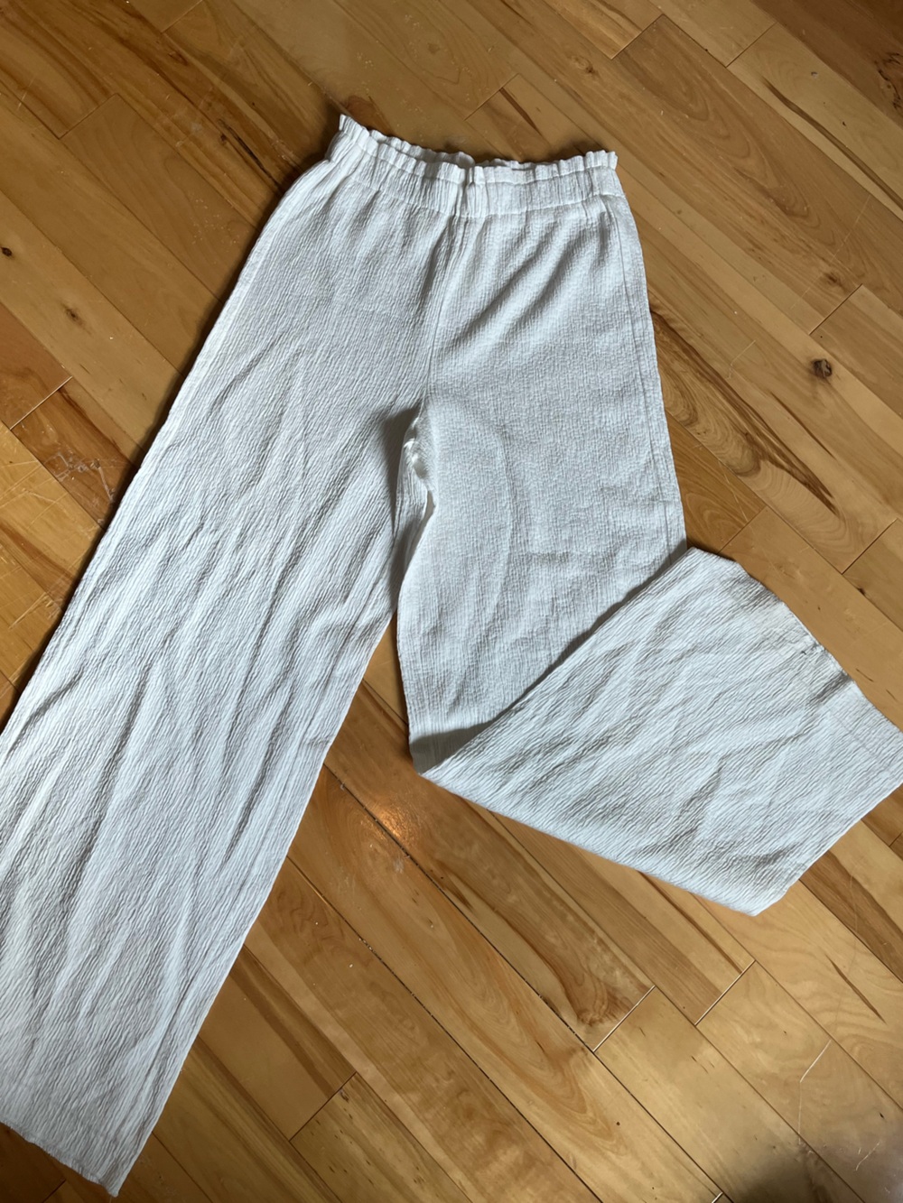 Zara White Crinkled Relaxed Pants